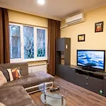 Apartamento Cattleya In Center
